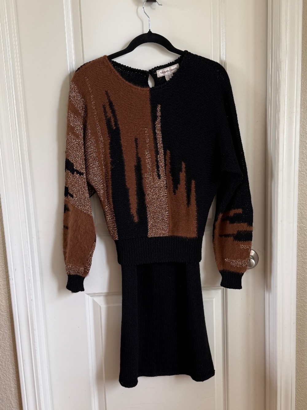 Michelle Stuart, Knit 2 Piece Ensemble, Size 6